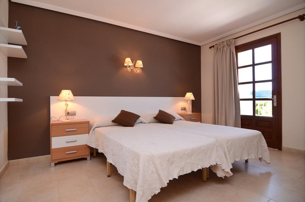 Hostal Cala Boix Es Cana Rum bild