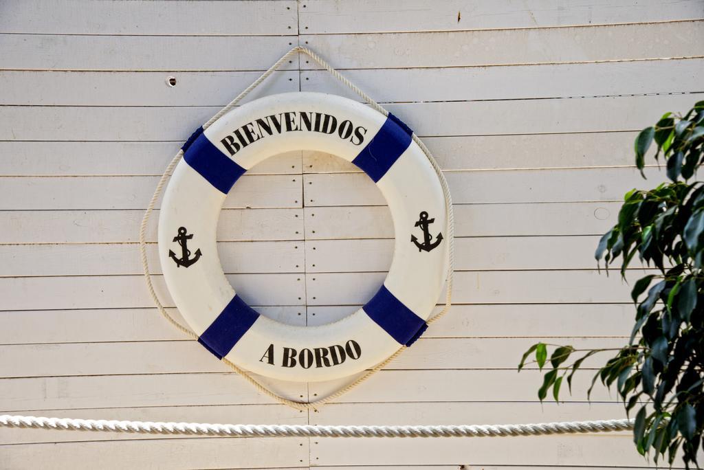 Hostal Cala Boix Es Cana Exteriör bild