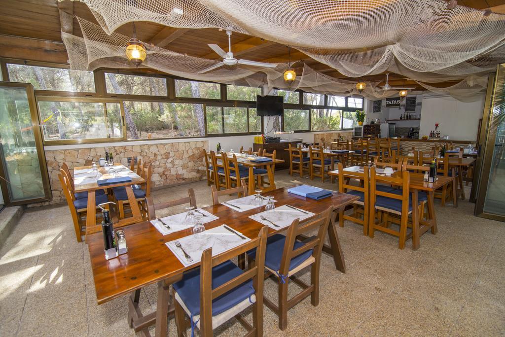 Hostal Cala Boix Es Cana Exteriör bild
