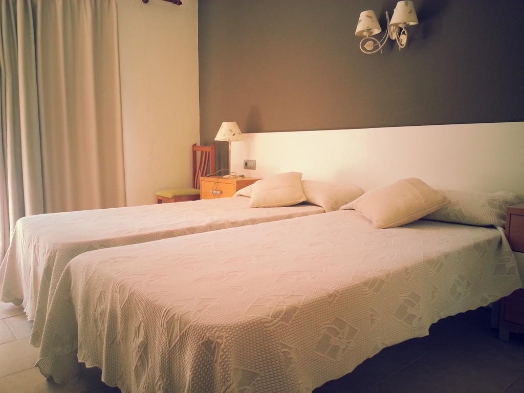 Hostal Cala Boix Es Cana Rum bild