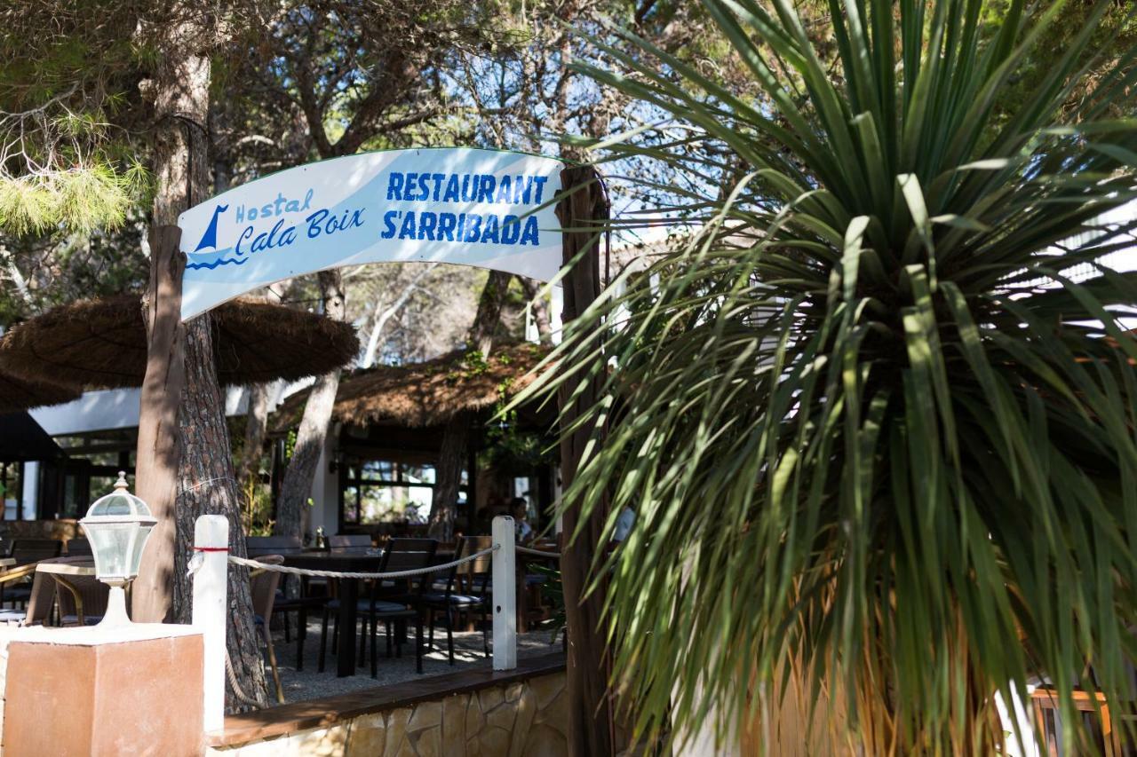 Hostal Cala Boix Es Cana Exteriör bild